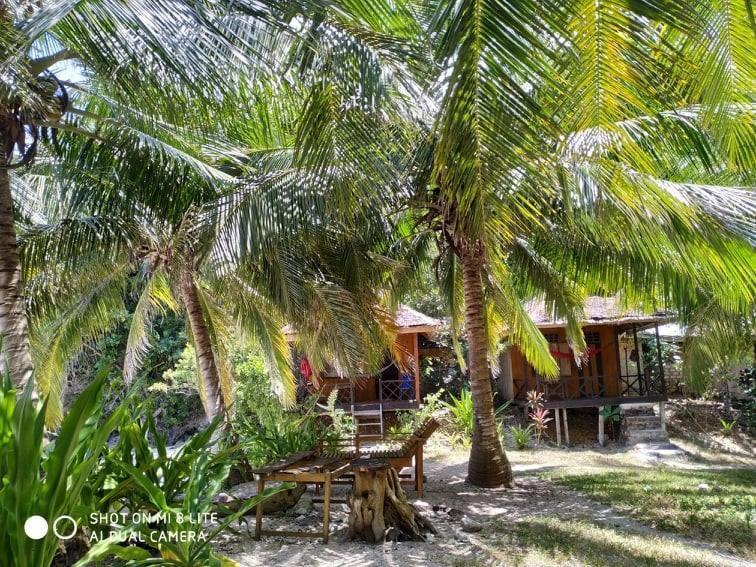 Sunset Beach Batudaka Luaran gambar